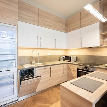 Friendly Apartments In براغ المظهر الخارجي الصورة