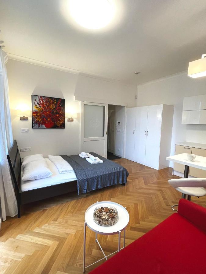Friendly Apartments In براغ المظهر الخارجي الصورة