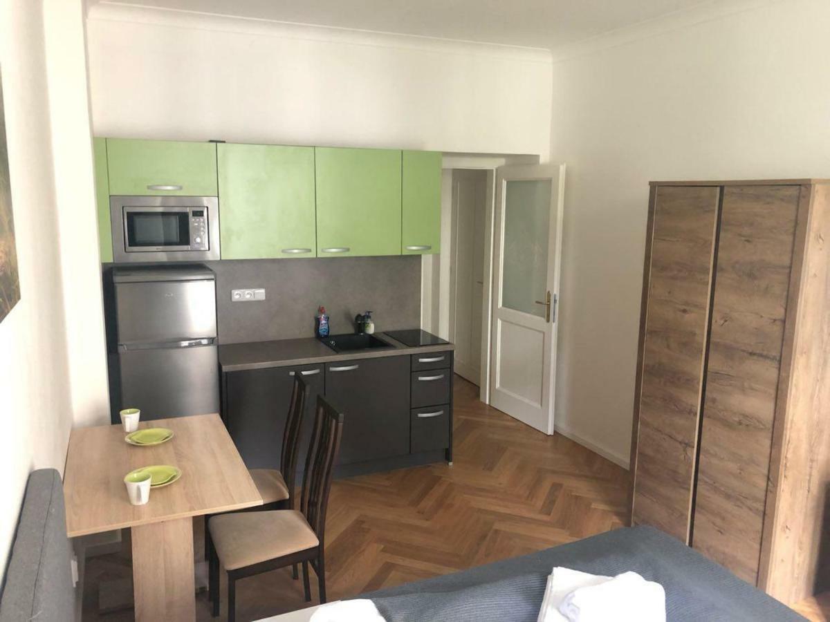 Friendly Apartments In براغ المظهر الخارجي الصورة