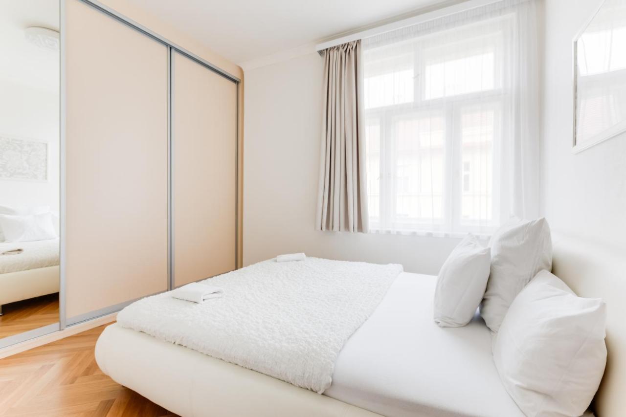 Friendly Apartments In براغ المظهر الخارجي الصورة