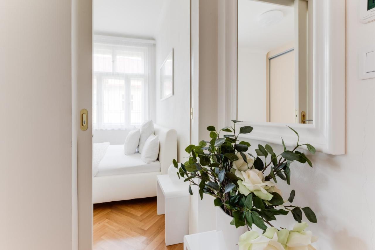 Friendly Apartments In براغ المظهر الخارجي الصورة